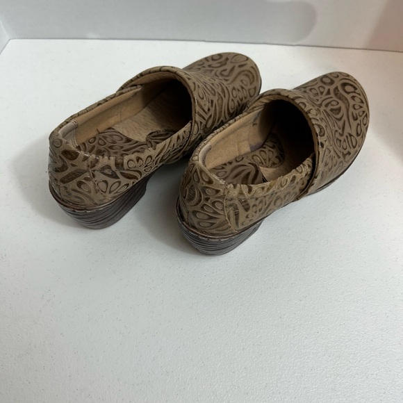 b.o.c.® Peggy Clog, size 7m - Picture 2 of 6